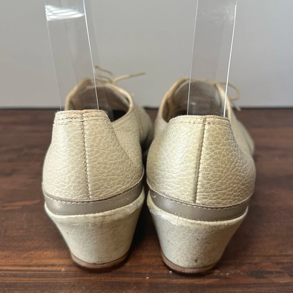Women's Town‎ Dales Feather Lite Cushion White Vintage Shoes Size 7.